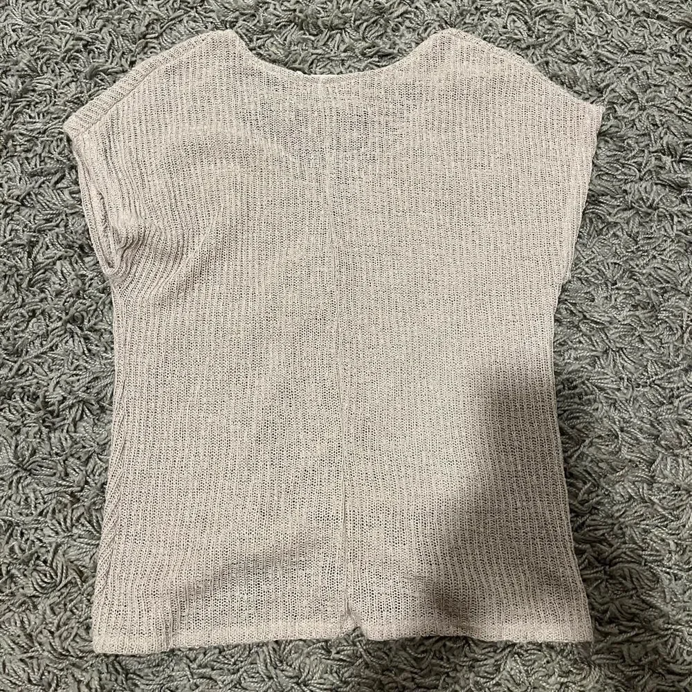 sweater material tee - Picture 2 of 2